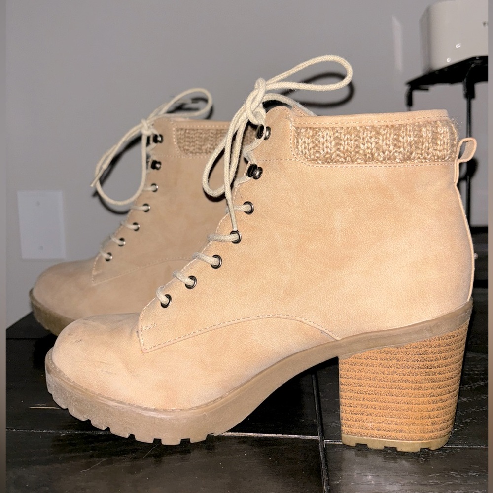 Casual Tan Lace up Heeled Boots Size 8
